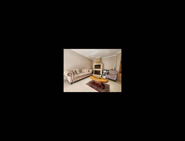 3 BEDROOM HOUSE FOR SALE IN NEW REDRUTH